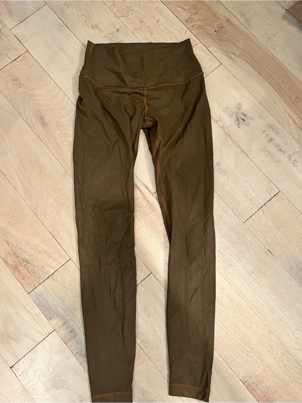 Lululemon High-Waist Gold Leggings with Contrast Stitching Size 6